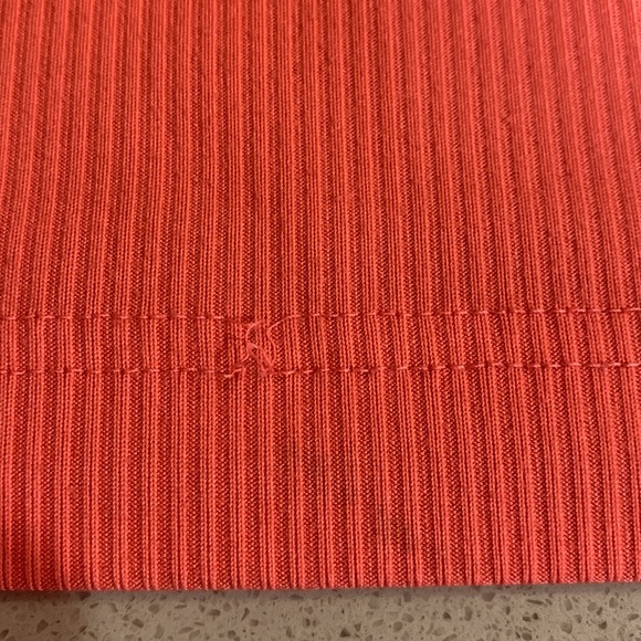 Under Armor Tank - Picture 4 of 7